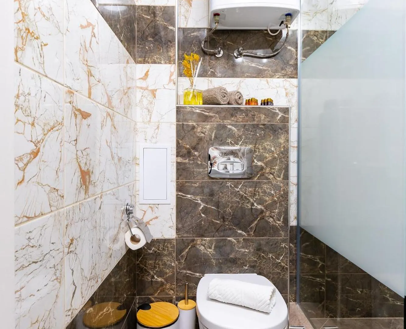 Two Bedroom Apt Karavelov With Private Parking Medical University Plovdiv Bulgaria