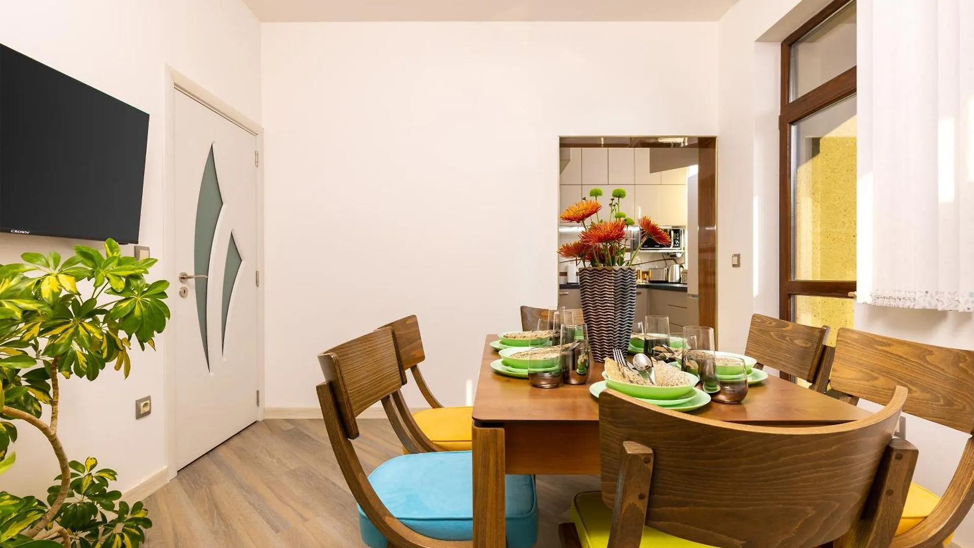 Two Bedroom Apt Karavelov With Private Parking Medical University Plovdiv Bulgaria