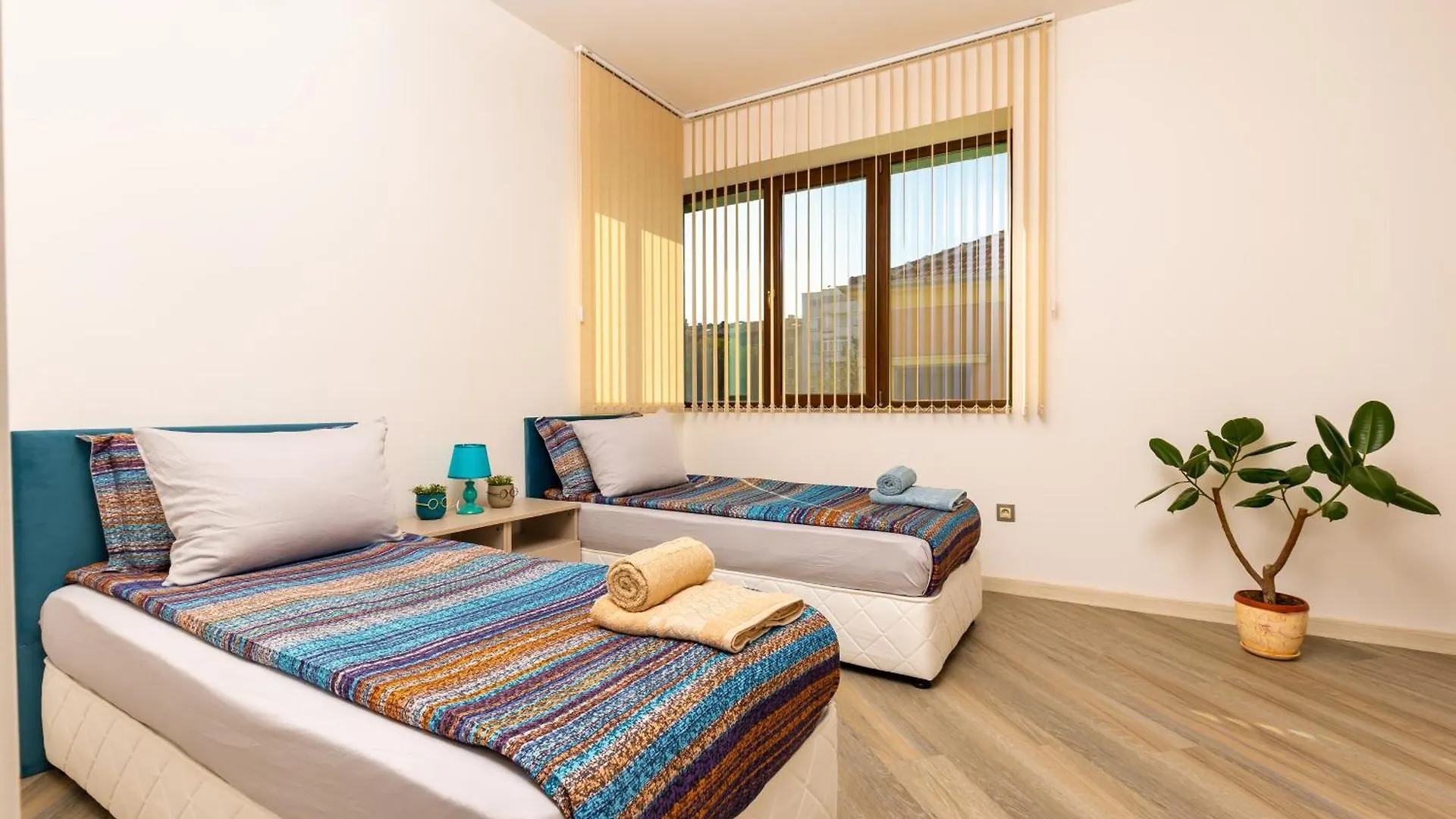 Two Bedroom Apt Karavelov With Private Parking Medical University Plovdiv Bulgaria