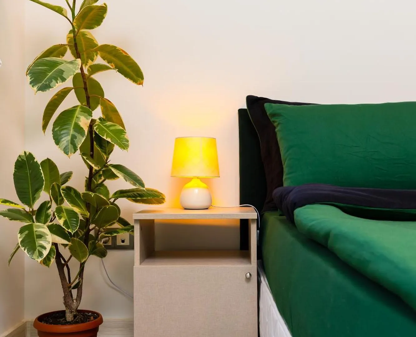 Two Bedroom Apt Karavelov With Private Parking Medical University Plovdiv Apartment